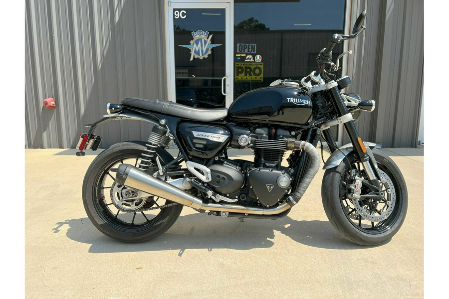 2022 Triumph Speed Twin 1200