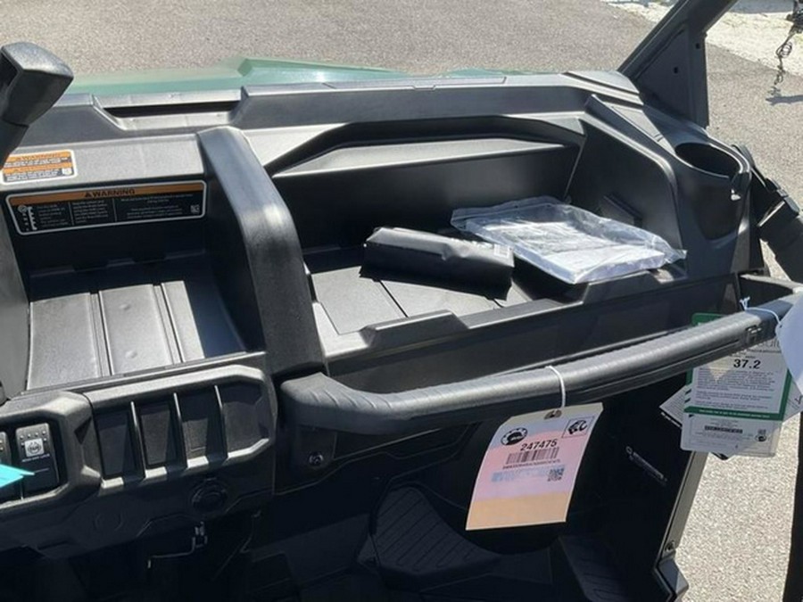 2025 Can-Am Defender HD9