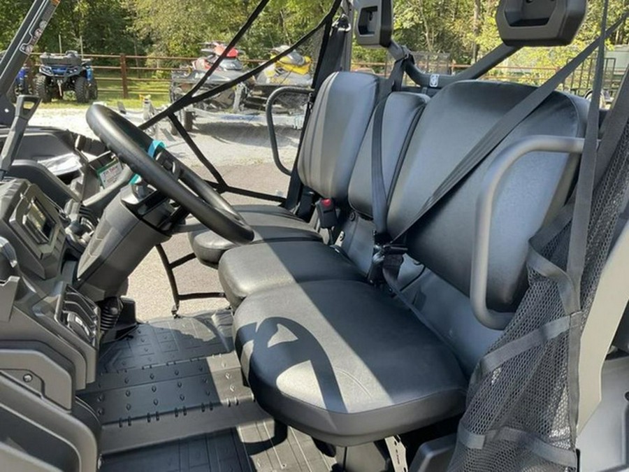 2025 Can-Am Defender HD9