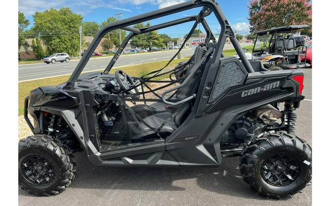 2025 Can-Am Maverick Trail DPS 700