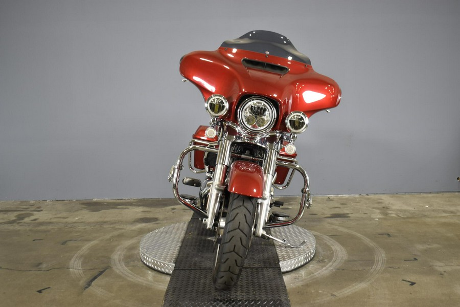 2018 Harley-Davidson Street Glide Wicked Red