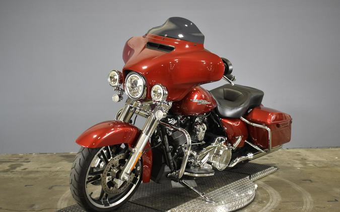 2018 Harley-Davidson Street Glide Wicked Red