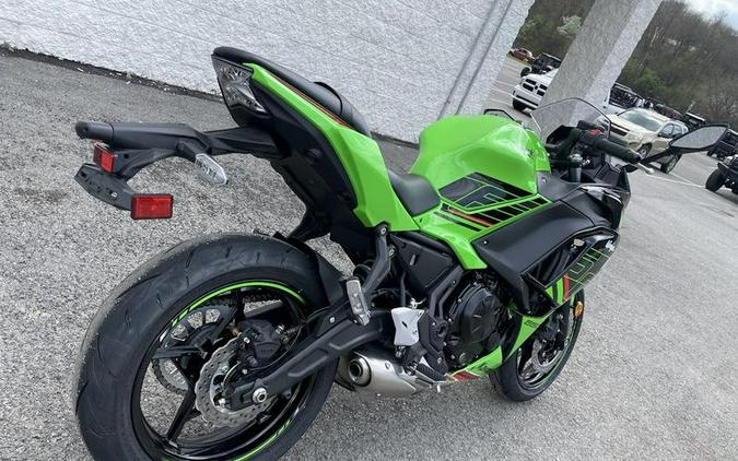 2024 Kawasaki Ninja® 650 KRT Edition ABS