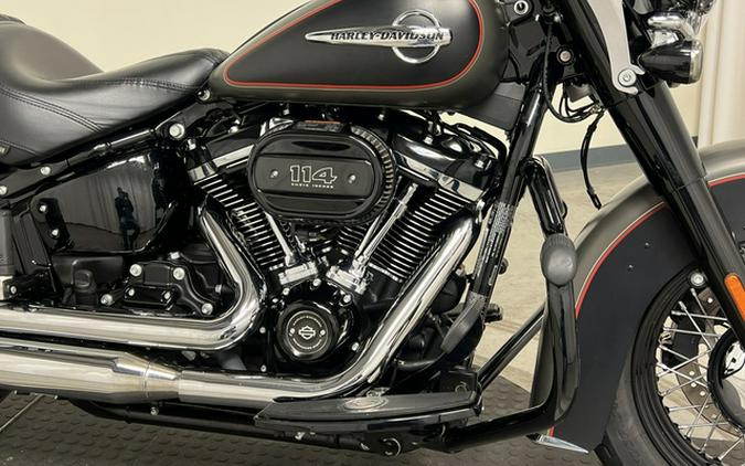 2018 Harley-Davidson Heritage Classic (FLHCS)