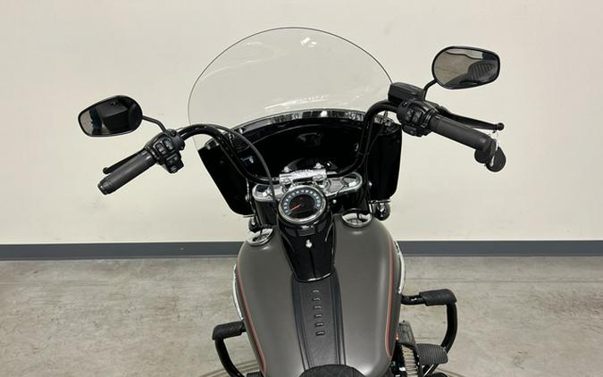 2018 Harley-Davidson Heritage Classic (FLHCS)