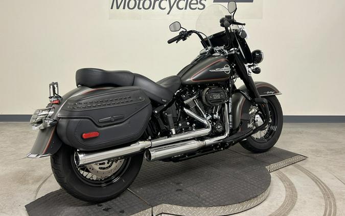 2018 Harley-Davidson Heritage Classic (FLHCS)