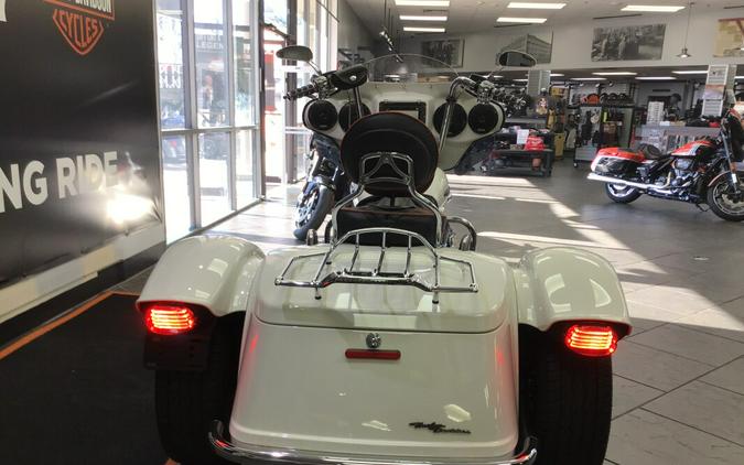 2019 Harley-Davidson® Freewheeler® Bonneville Salt Pearl