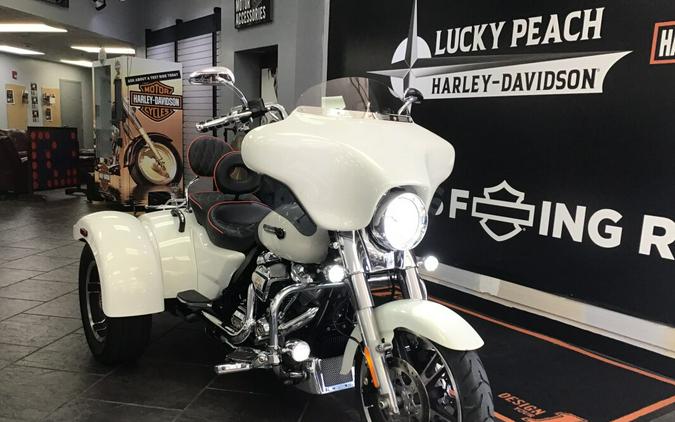 2019 Harley-Davidson® Freewheeler® Bonneville Salt Pearl