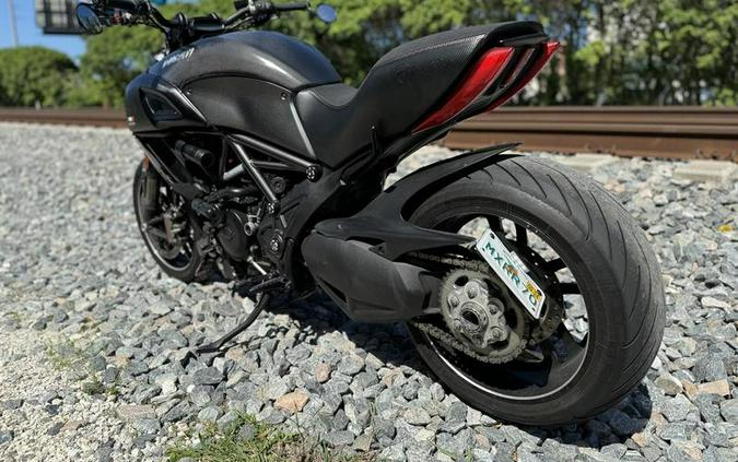 2016 Ducati Diavel Carbon