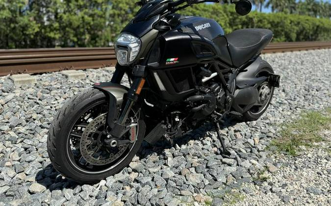 2016 Ducati Diavel Carbon