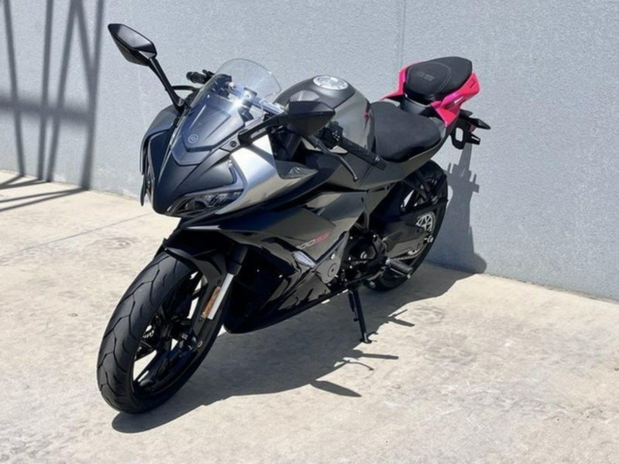2025 CFMOTO SS 300