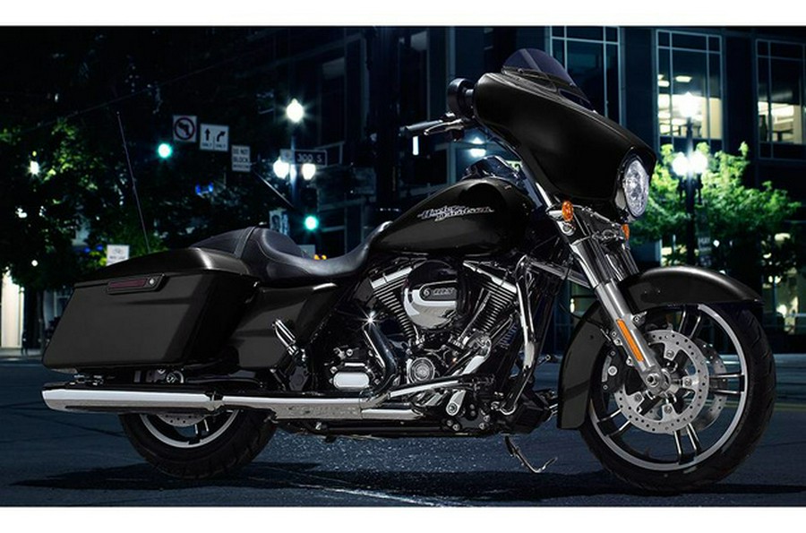 2015 Harley-Davidson Street Glide Base