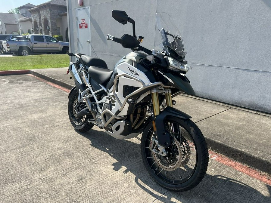 2024 Triumph Tiger 1200 Rally Explorer Matt Khaki Green