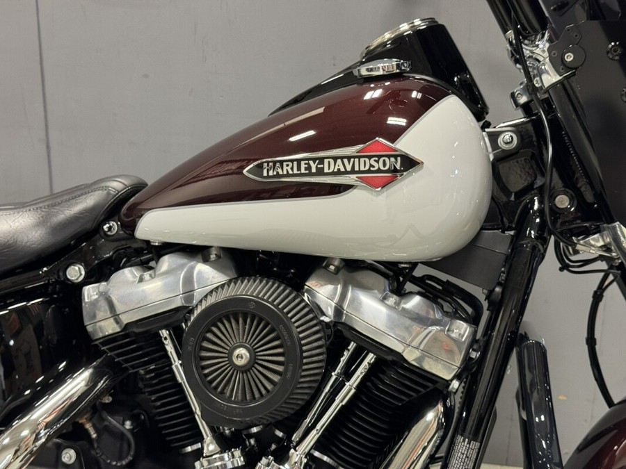 FLSL 2021 Softail Slim®