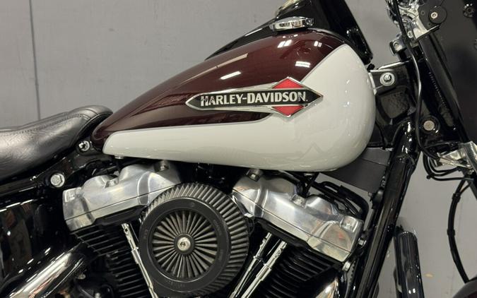 FLSL 2021 Softail Slim®