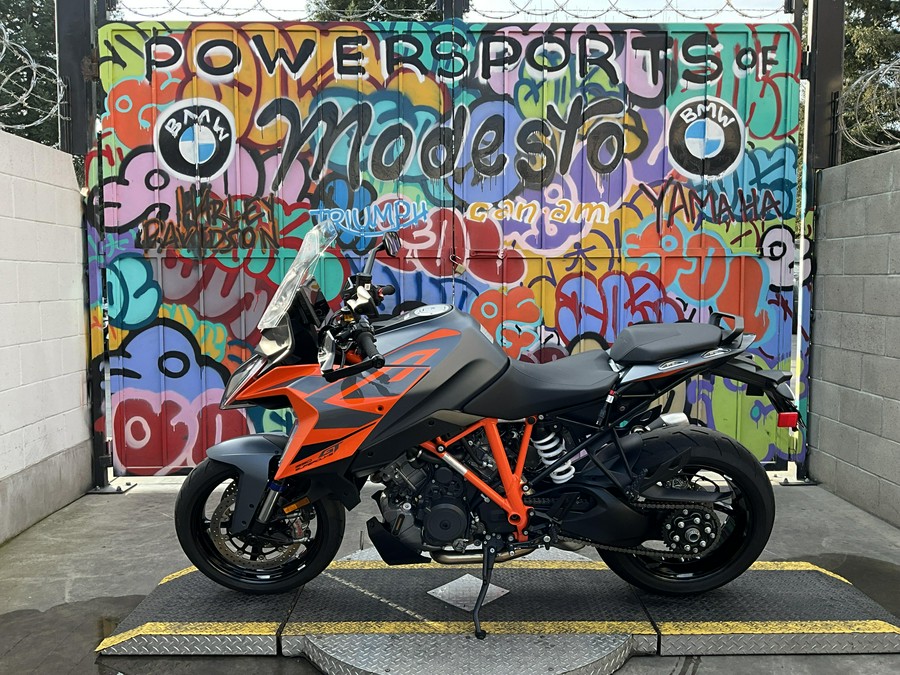 2024 KTM Super Duke 1290 GT