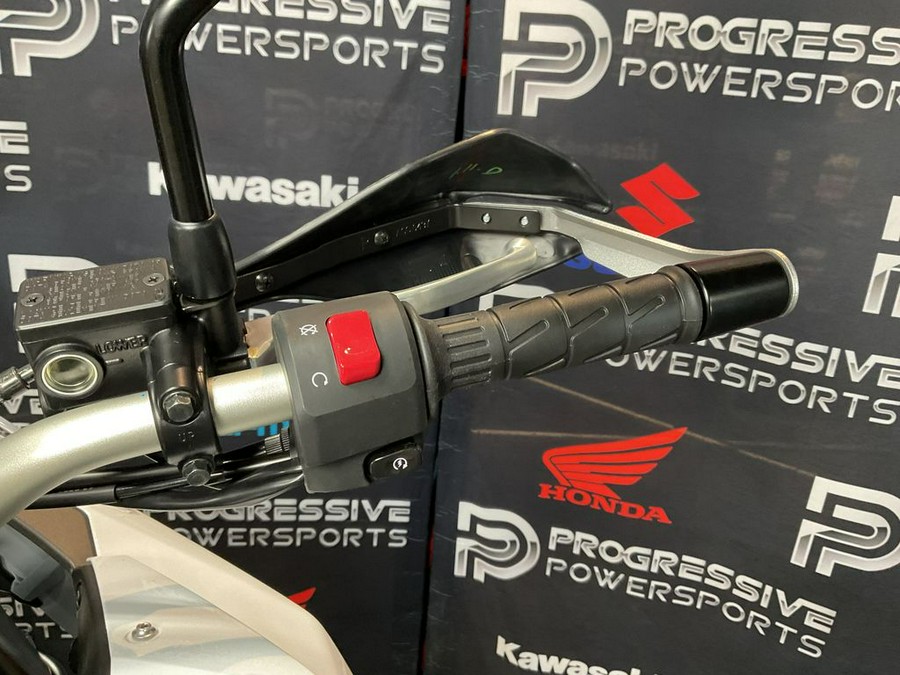 2026 Kawasaki KLE®500 SE ABS