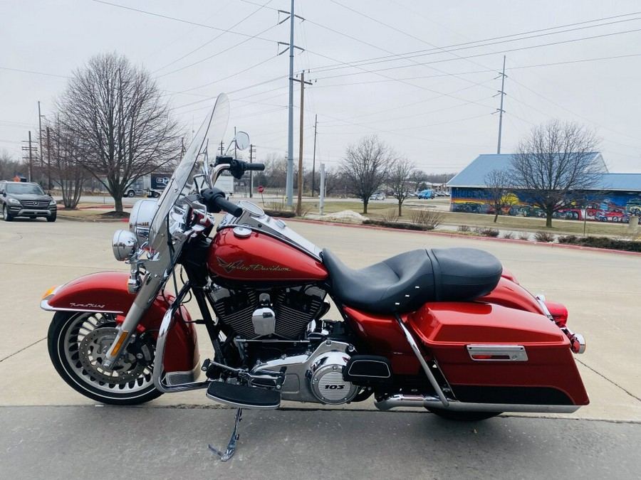 2013 Harley-Davidson Road King FLHR