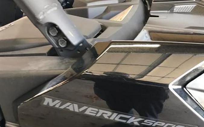 2023 Can-Am Maverick Sport Max DPS