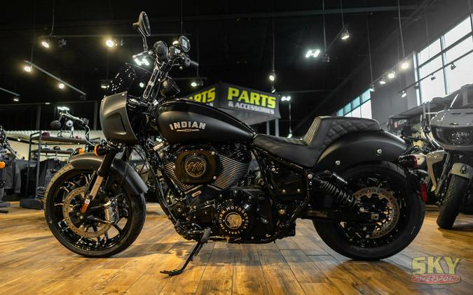 2024 Indian Motorcycle® Sport Chief Black Smoke