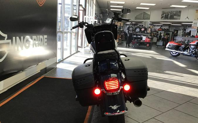 2019 Harley-Davidson® Heritage Classic Billiard Blue/Billiard White
