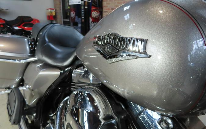2016 Harley-Davidson® Road King® FLHR