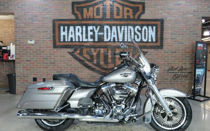 2016 Harley-Davidson® Road King® FLHR