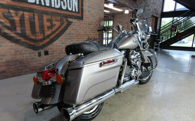 2016 Harley-Davidson® Road King® FLHR