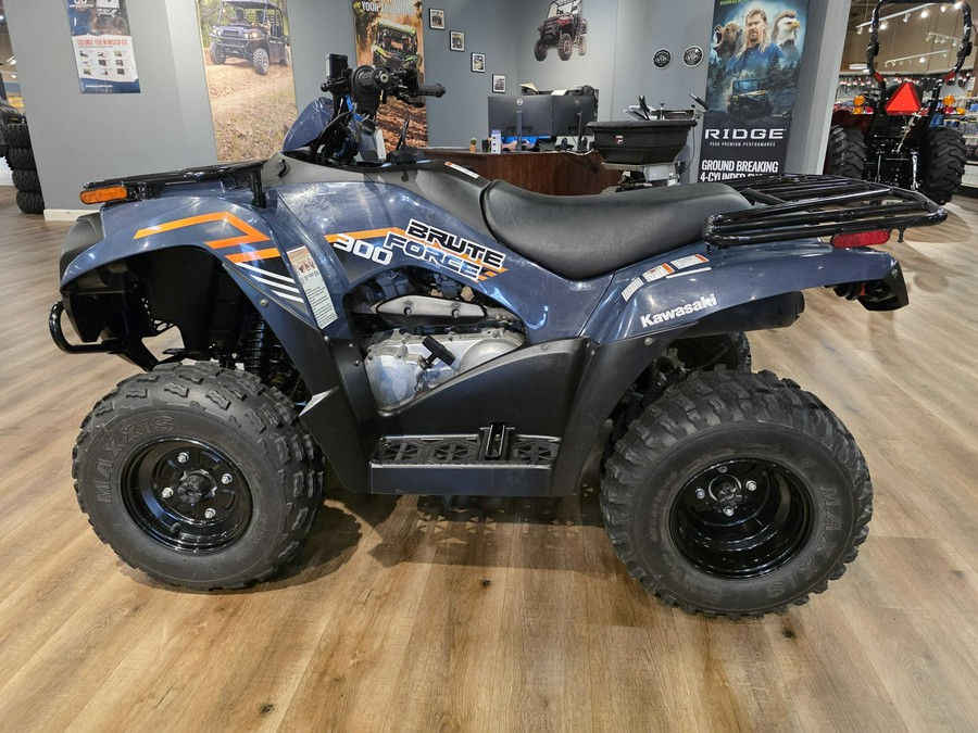 2024 Kawasaki Brute Force 300 Grayish Blue - 111582