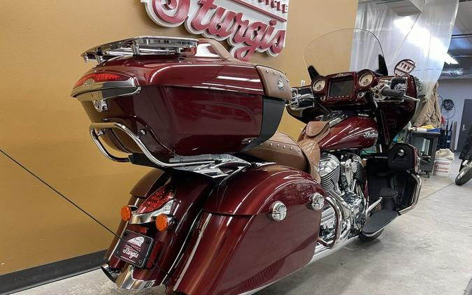 2020 Indian Motorcycle® Roadmaster® Burgundy Metallic