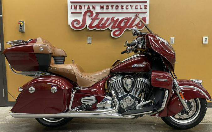 2020 Indian Motorcycle® Roadmaster® Burgundy Metallic