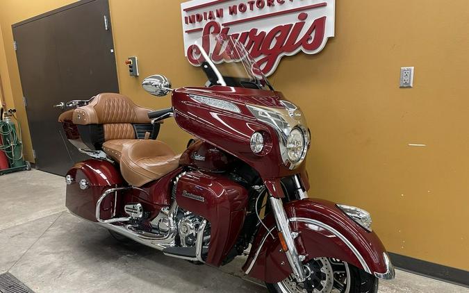 2020 Indian Motorcycle® Roadmaster® Burgundy Metallic