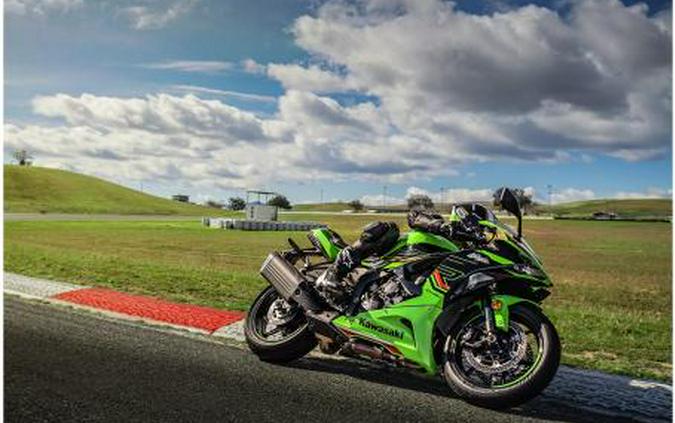 2024 Kawasaki Ninja® ZX™-6R 40th Anniversary Edition ABS