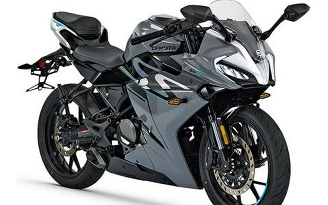 2023 CFMOTO 300SS