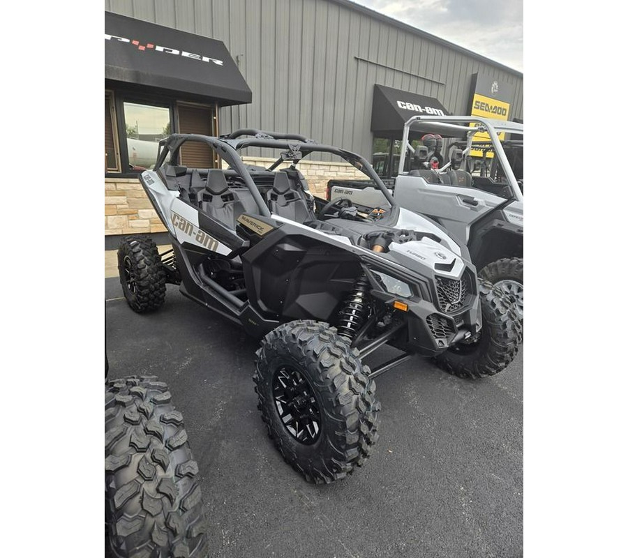 2024 Can-Am® Maverick X3 RS Turbo Catalyst Gray