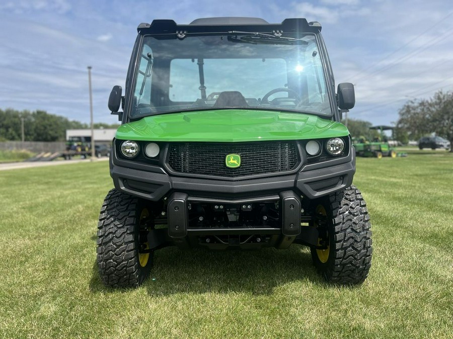 2024 John Deere 3-Passenger Gator™ XUV835M HVAC Cab