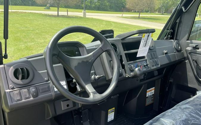 2024 John Deere 3-Passenger Gator™ XUV835M HVAC Cab