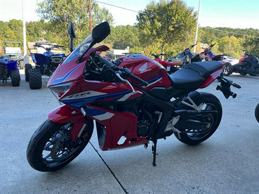 2025 Honda CBR650R E-Clutch