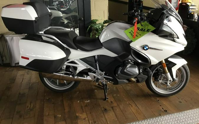 2022 BMW R 1250 RT Triple Black