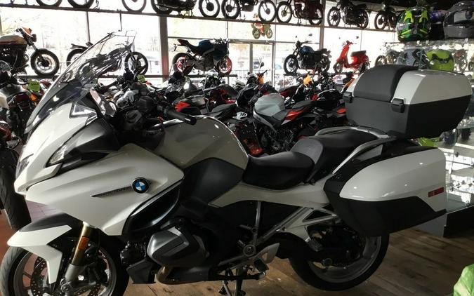 2022 BMW R 1250 RT Triple Black