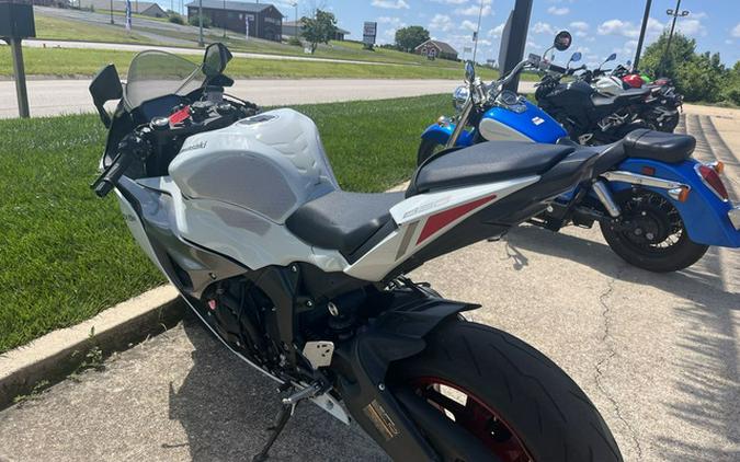 2024 Kawasaki Ninja ZX-6R ABS KRT Edition