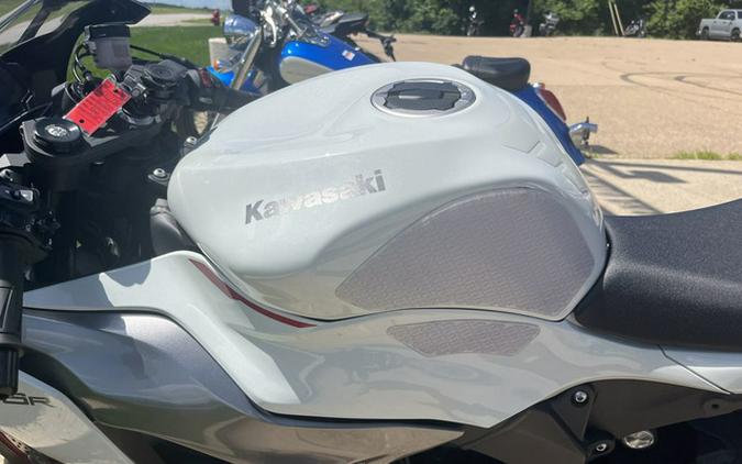 2024 Kawasaki Ninja ZX-6R ABS KRT Edition