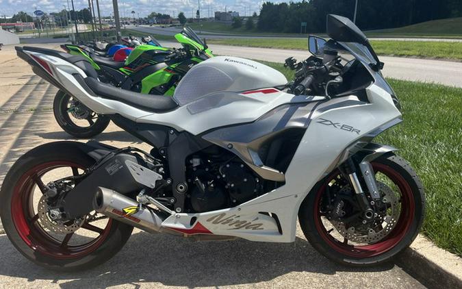 2024 Kawasaki Ninja ZX-6R ABS KRT Edition