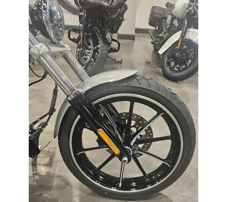 2015 Harley-Davidson® FXSB - Softail® Breakout®