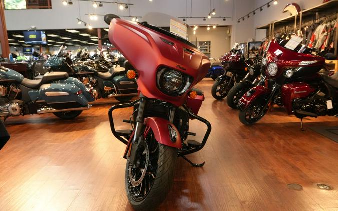 2026 Indian Motorcycle® Chieftain® PowerPlus Dark Horse® 112 w/PowerBand Sunset Red Smoke