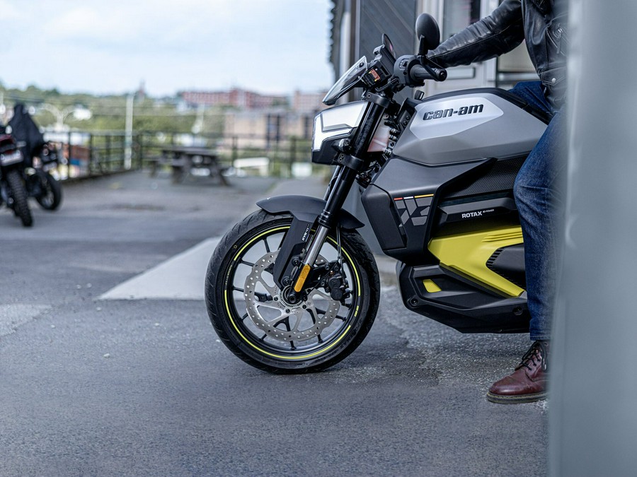 2026 Can-Am Pulse® 73