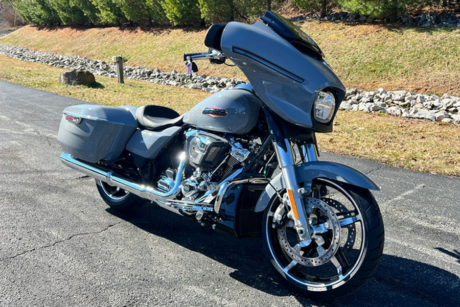 2026 Harley-Davidson FLHX - Street Glide