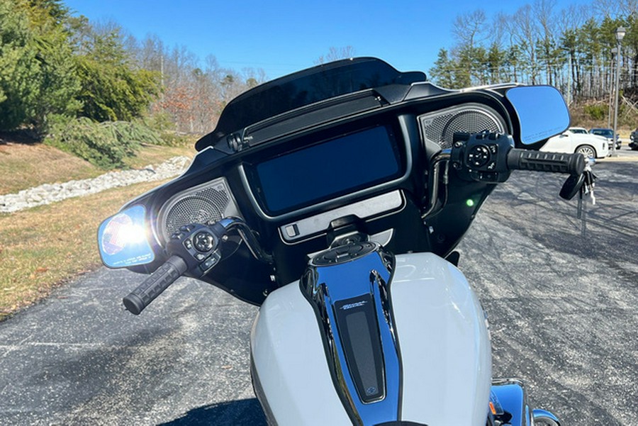 2026 Harley-Davidson FLHX - Street Glide