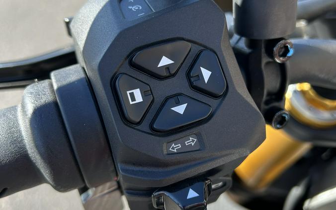 2026 Aprilia Tuono V4 Factory 1100