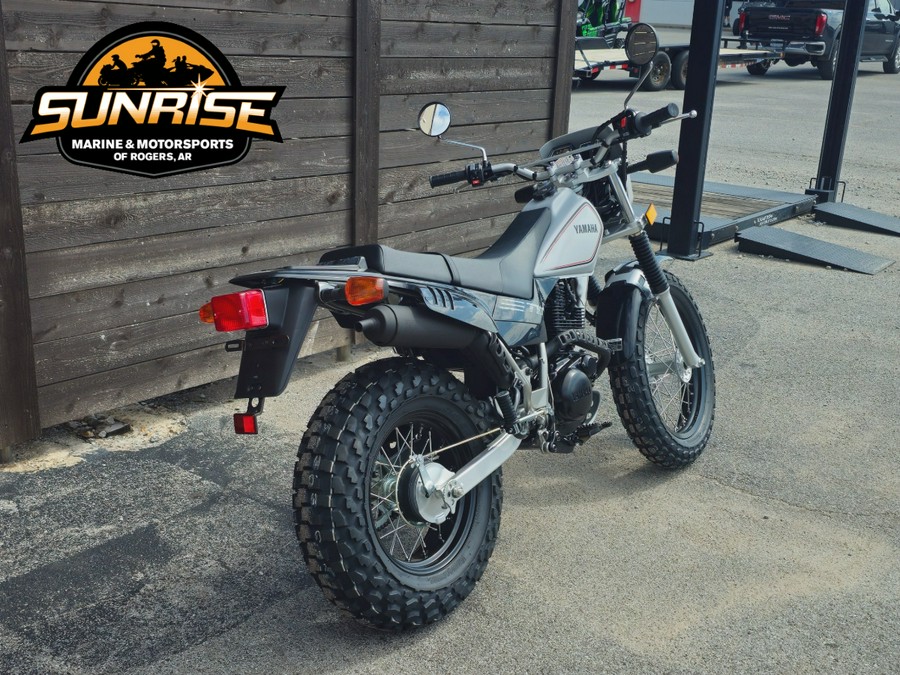 2027 Yamaha TW 200